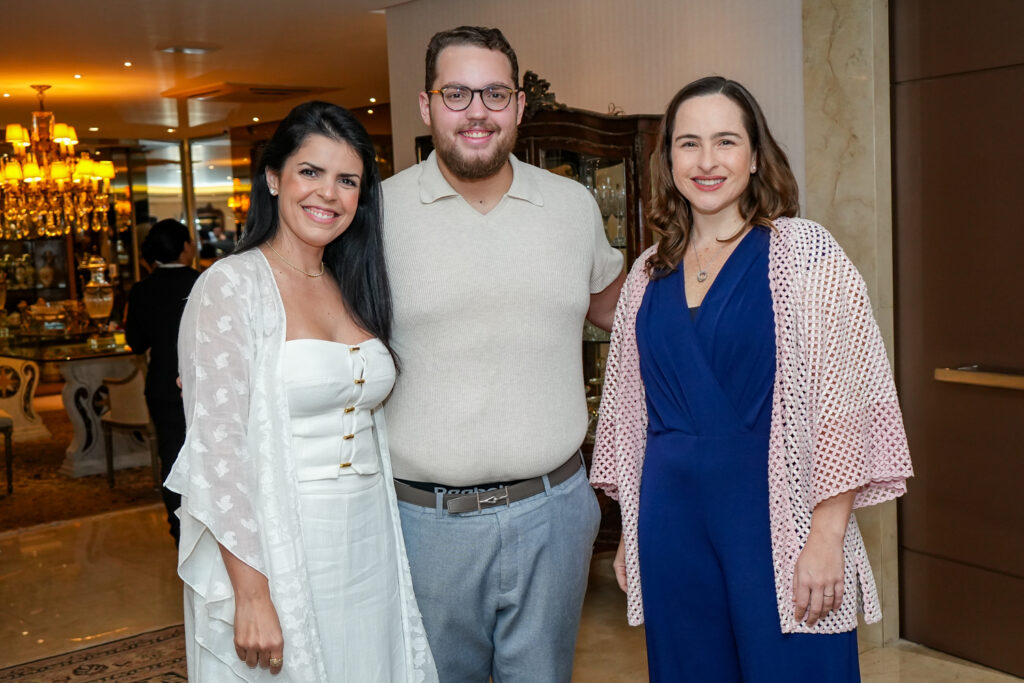 Aline E Nicolas Ferreira, Bia Fiuza