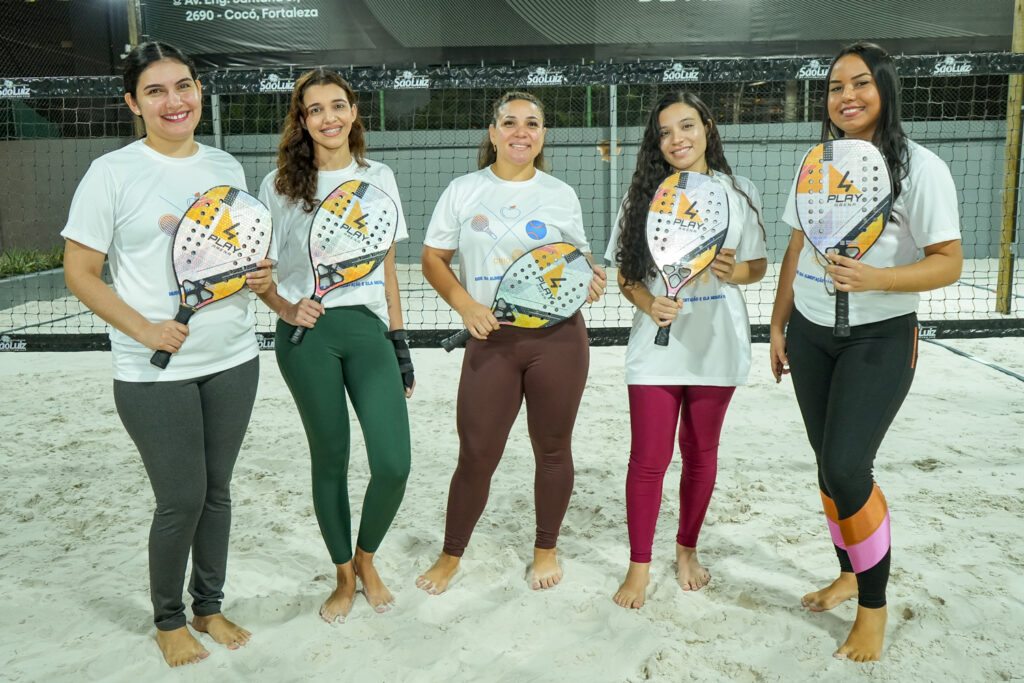 Camila Fontenele, Isabelle Machado, Mara Gomes, Ana Carolina Nascimento, Leticia Guimaraes (1)