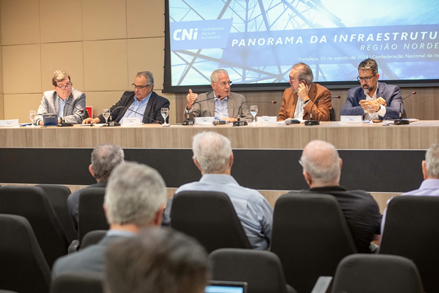 Carlos Prado comanda reunião do Coinfra e Coemas, da CNI, na Casa da Indústria