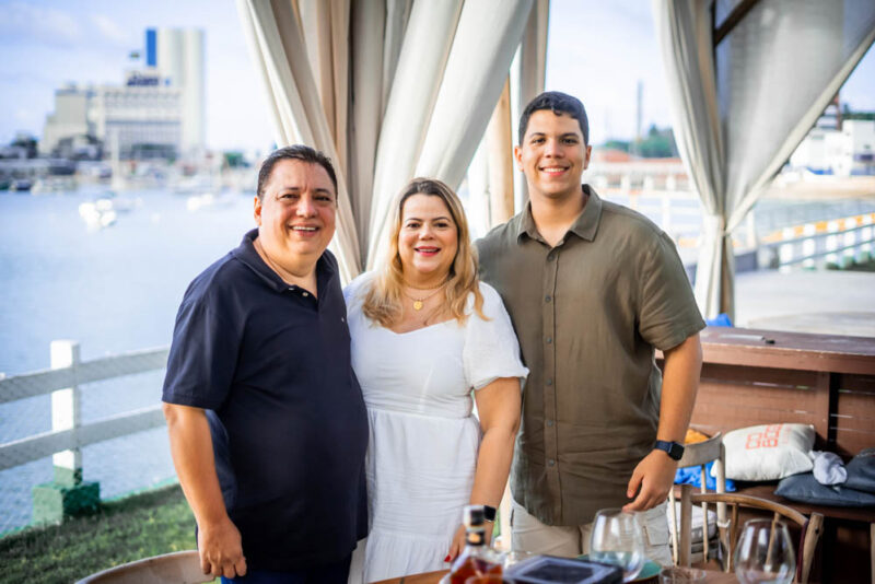 MOMENTO DE CELEBRAR - Iate Clube Fortaleza reúne famílias em um ambiente sofisticado no Dia dos Pais