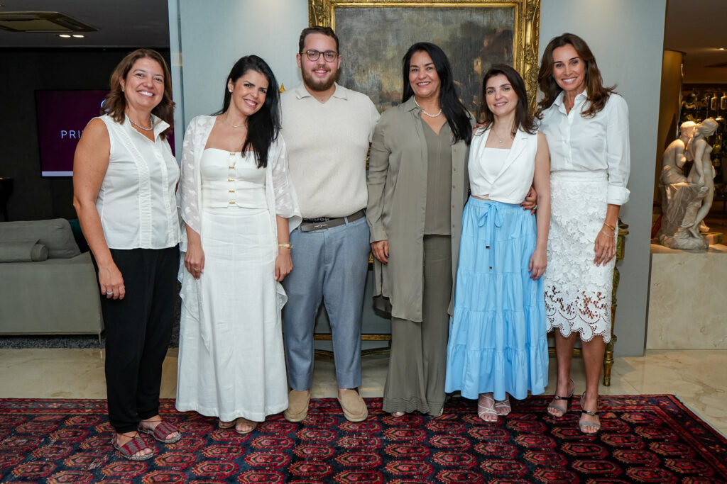 Georgea Pessoa, Aline Ferreira, Nicolas Ferreira, Rose Matos, Merrie Ferreira E Geyze Diniz (1)