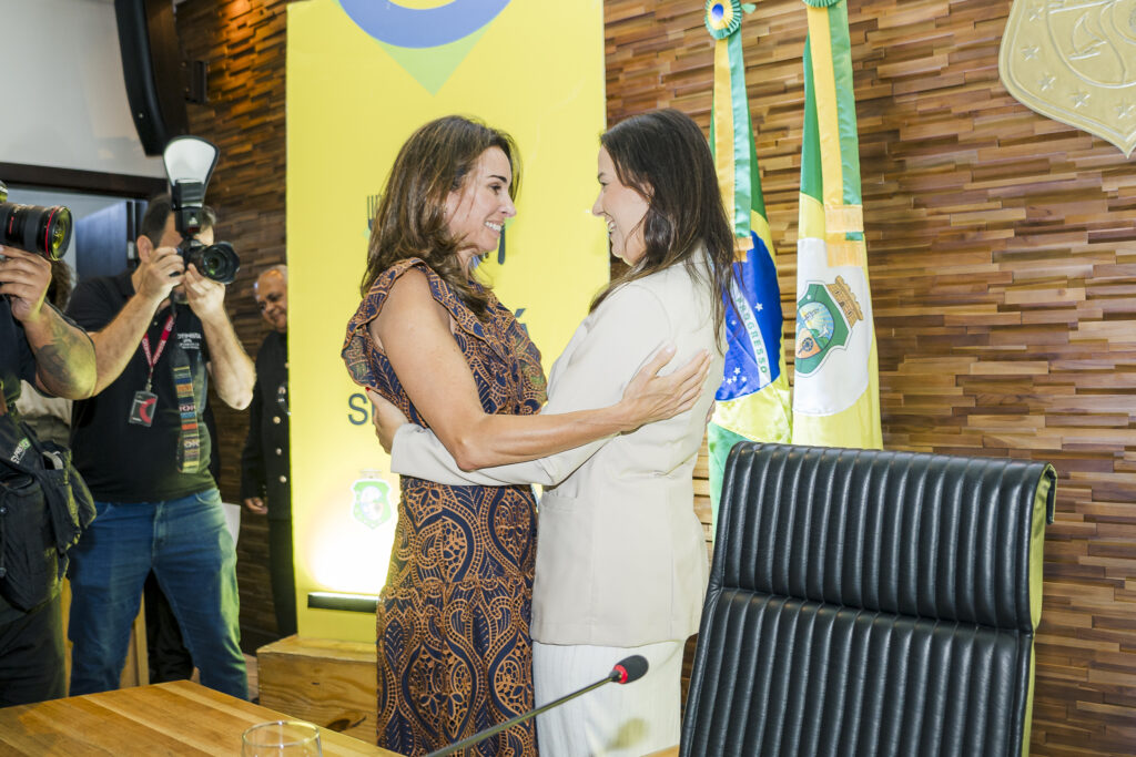 Geyze Diniz E Lia Freitas (3)