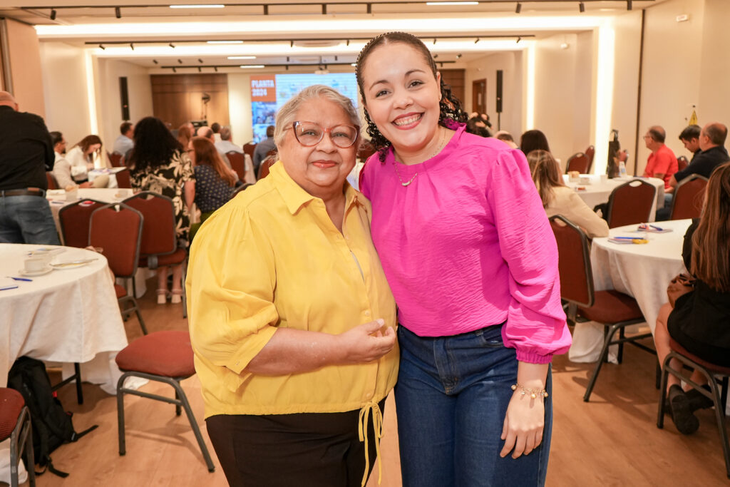 Gloria Ribeiro E Carol Macedo