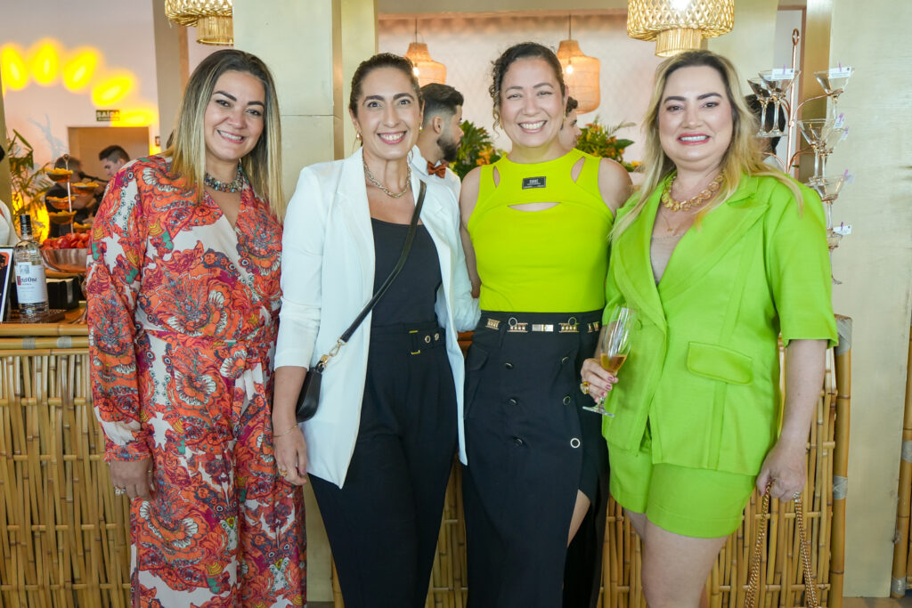 Grazi Evengelista, Gabriela Macedo, Patricia Matias E Mirella Bessa