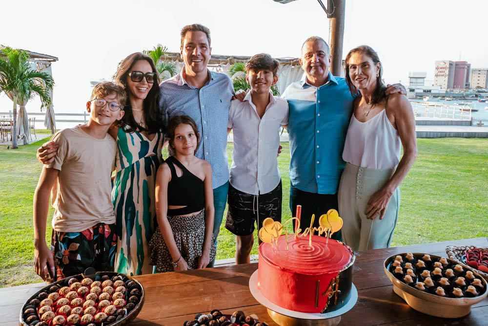 Pedro Bismarck comemora seus 14 anos no Iate Clube de Fortaleza