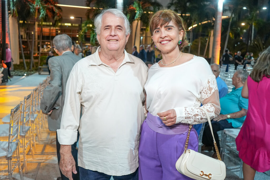 Jose Antunes E Marcia Mota