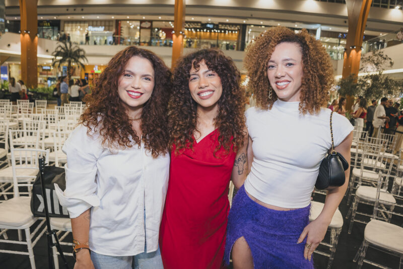 INSIGHT E BELEZA - Camila Coutinho reúne fãs e clientes no Iguatemi Bosque para “Talk Fashion”