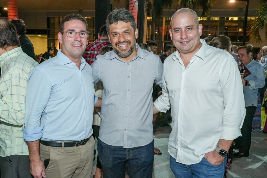 Roberto Araujo, Moacinir Fontes E Andre Linheiro