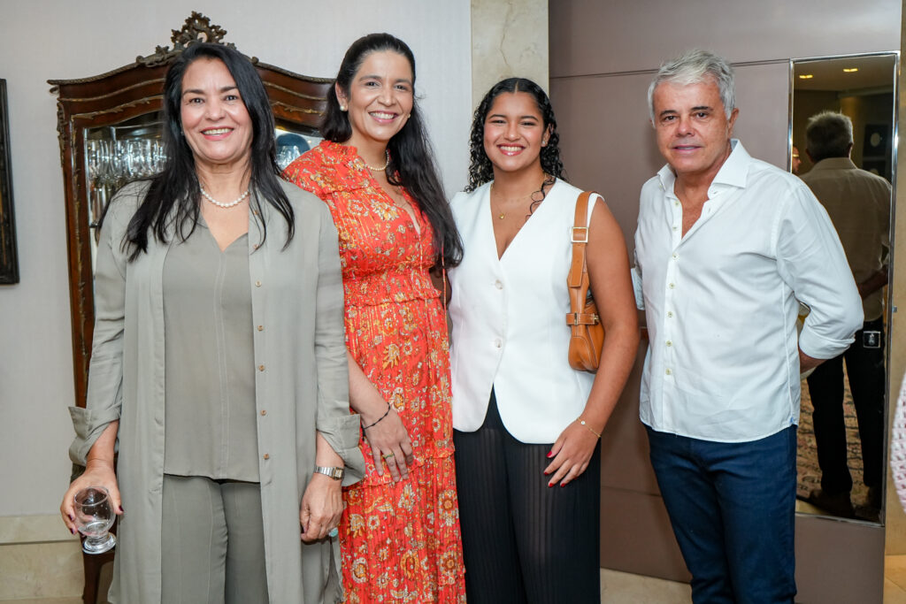 Rose Matos, Manoela E Luisa Ferreira, Ivan Bezerra (2)