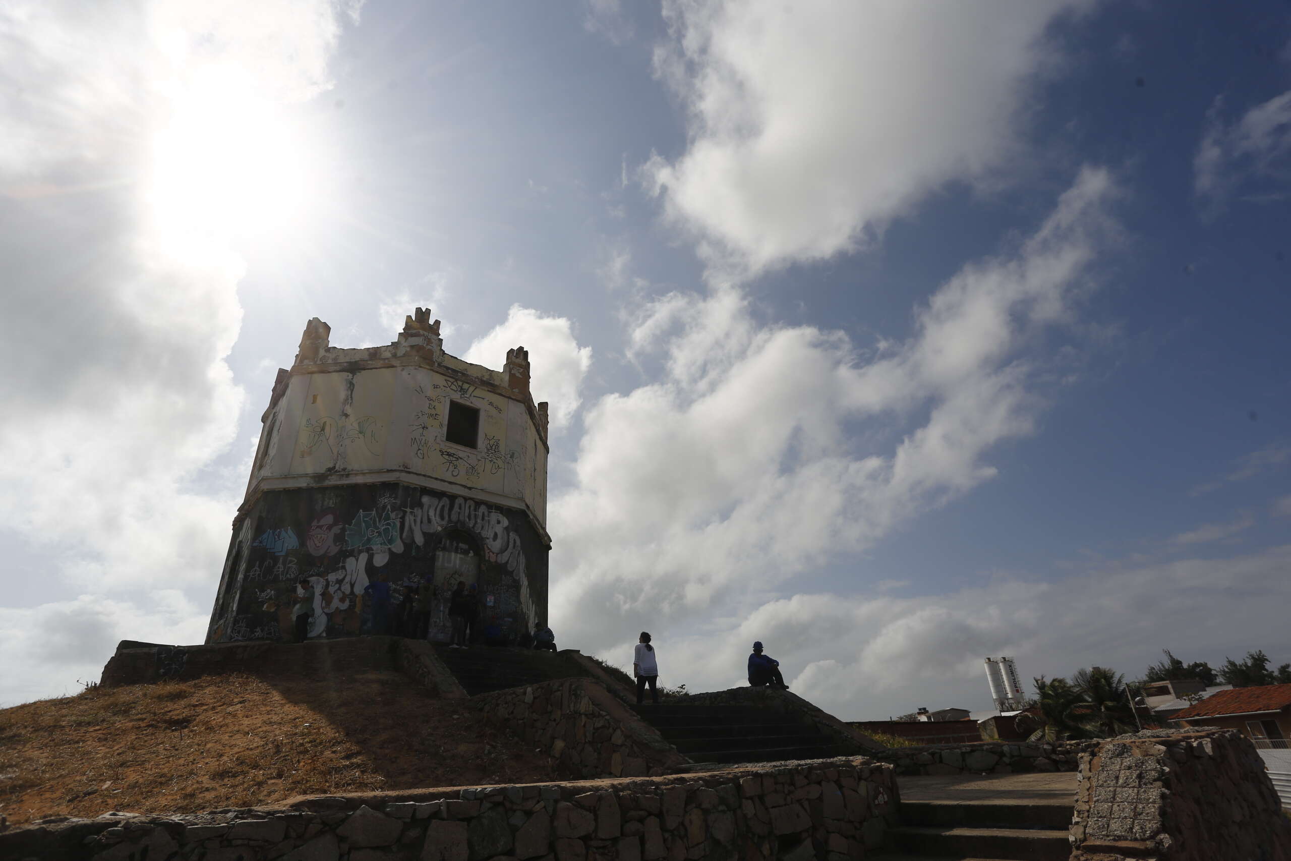 Governo do Estado vai investir R$ 2,6 milhões em restauro do Farol do Mucuripe