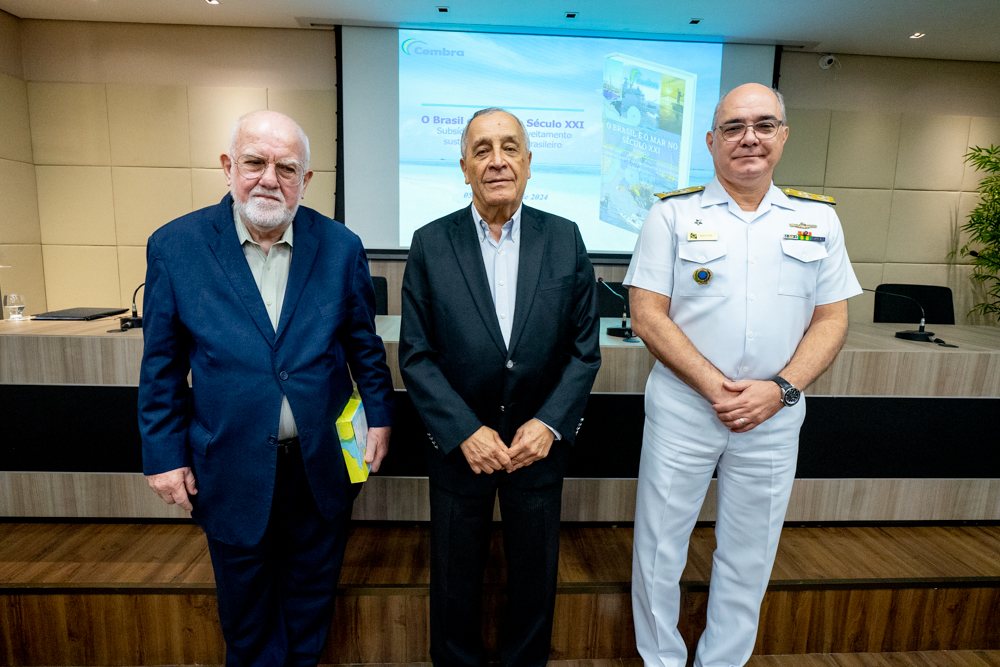 Almirante Júlio Moura Neto discute o futuro sustentável da Amazônia Azul