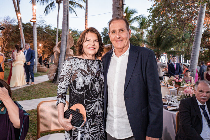 Casamento - Mariana Fiúza e Francisco Mendes celebram união com bênção na Lagoa do Uruaú