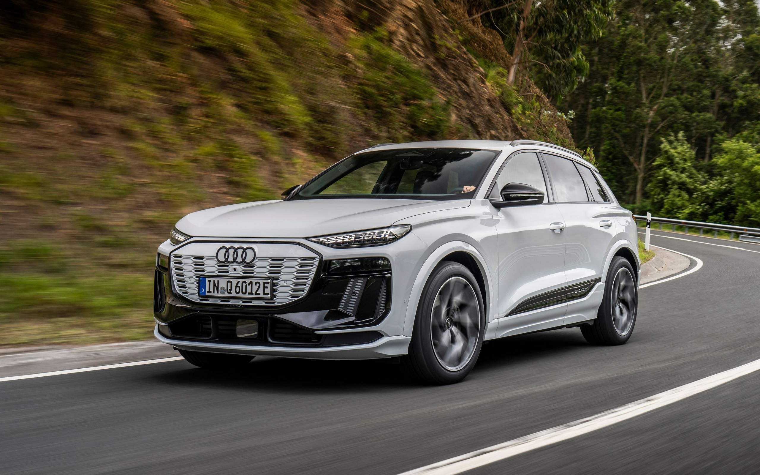 Audi Q6 e-tron entra em pré-venda e já tem preço