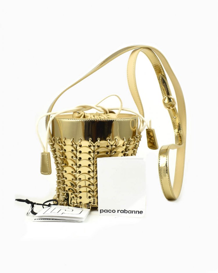 Bolsa Paco Rabanne Mirrored Leather Bucket (3) 750x937