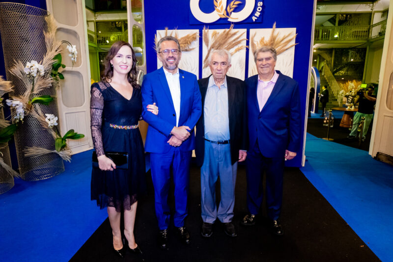 LEGADO CELEBRADO - Grupo J. Macêdo comemora seus 85 anos em grande estilo no Theatro José de Alencar