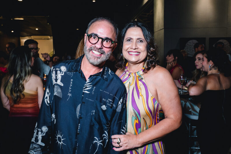 Bodas de prata - Alexandre Pereira e Lili Meira celebram 25 anos de união com uma festa memorável