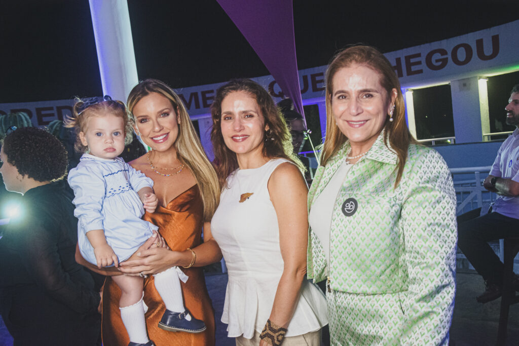 Maria Macedo, Fernanda Levy, Manoela Queiroz E Patricia Macedo