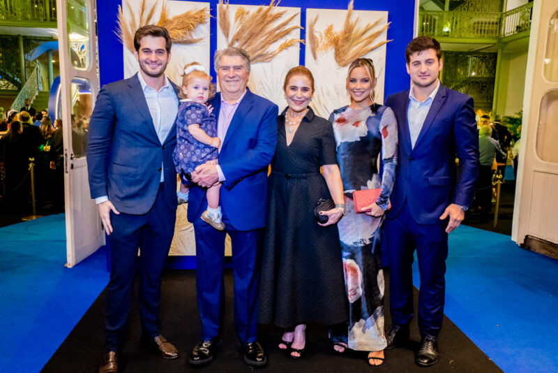 LEGADO CELEBRADO - Grupo J. Macêdo comemora seus 85 anos em grande estilo no Theatro José de Alencar