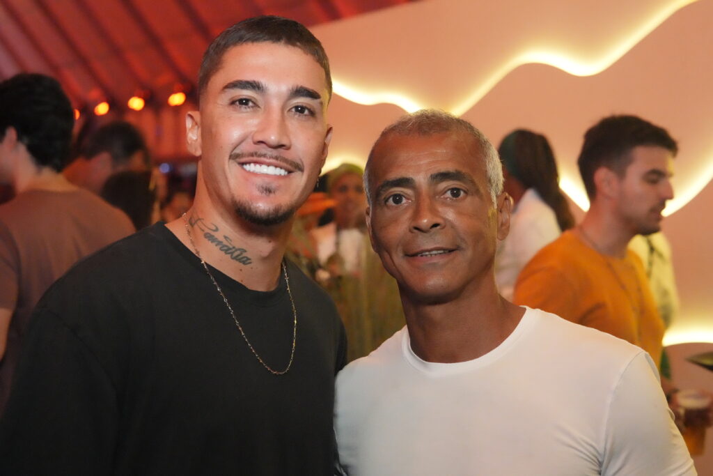 Romarinho E Romário