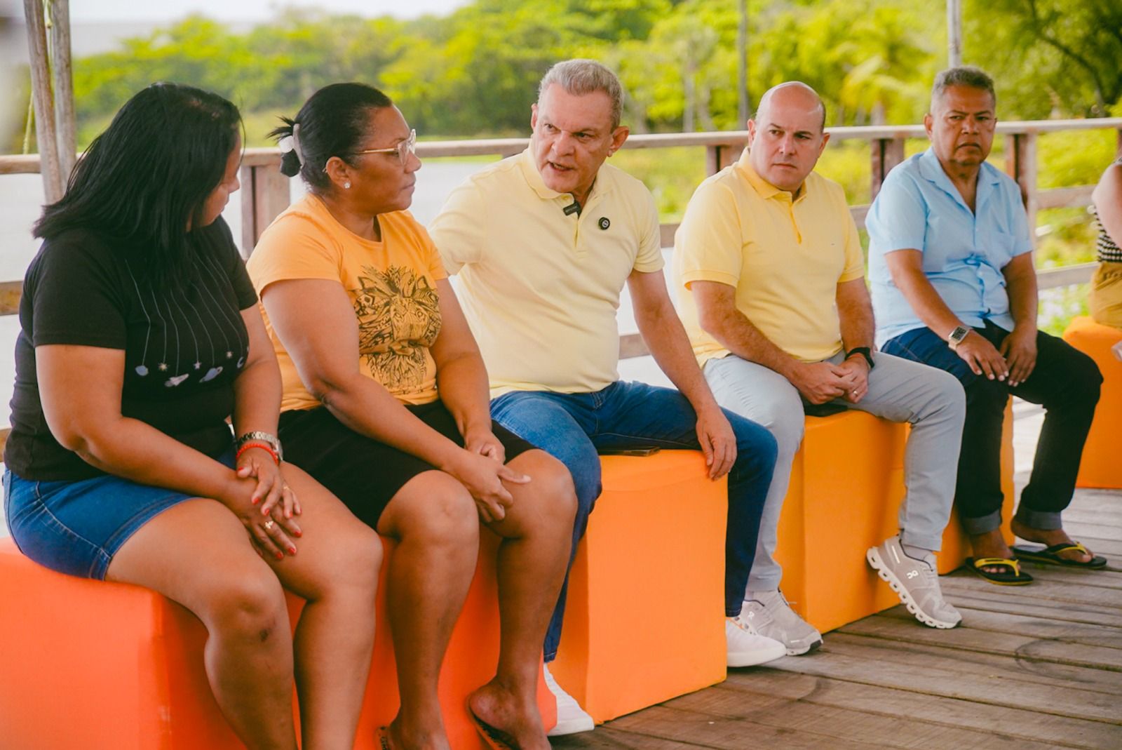 Sarto enfatiza liderança de Fortaleza na vacinação em debate sobre saúde no Mondubim