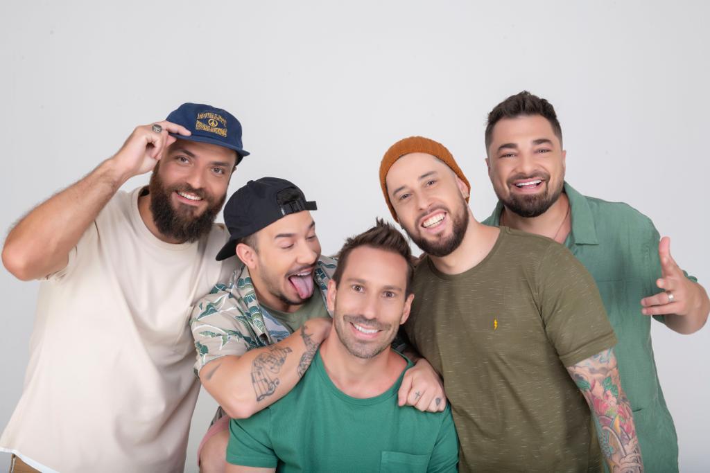 Orla Beach Club celebra 3 anos com show do Jeito Moleque