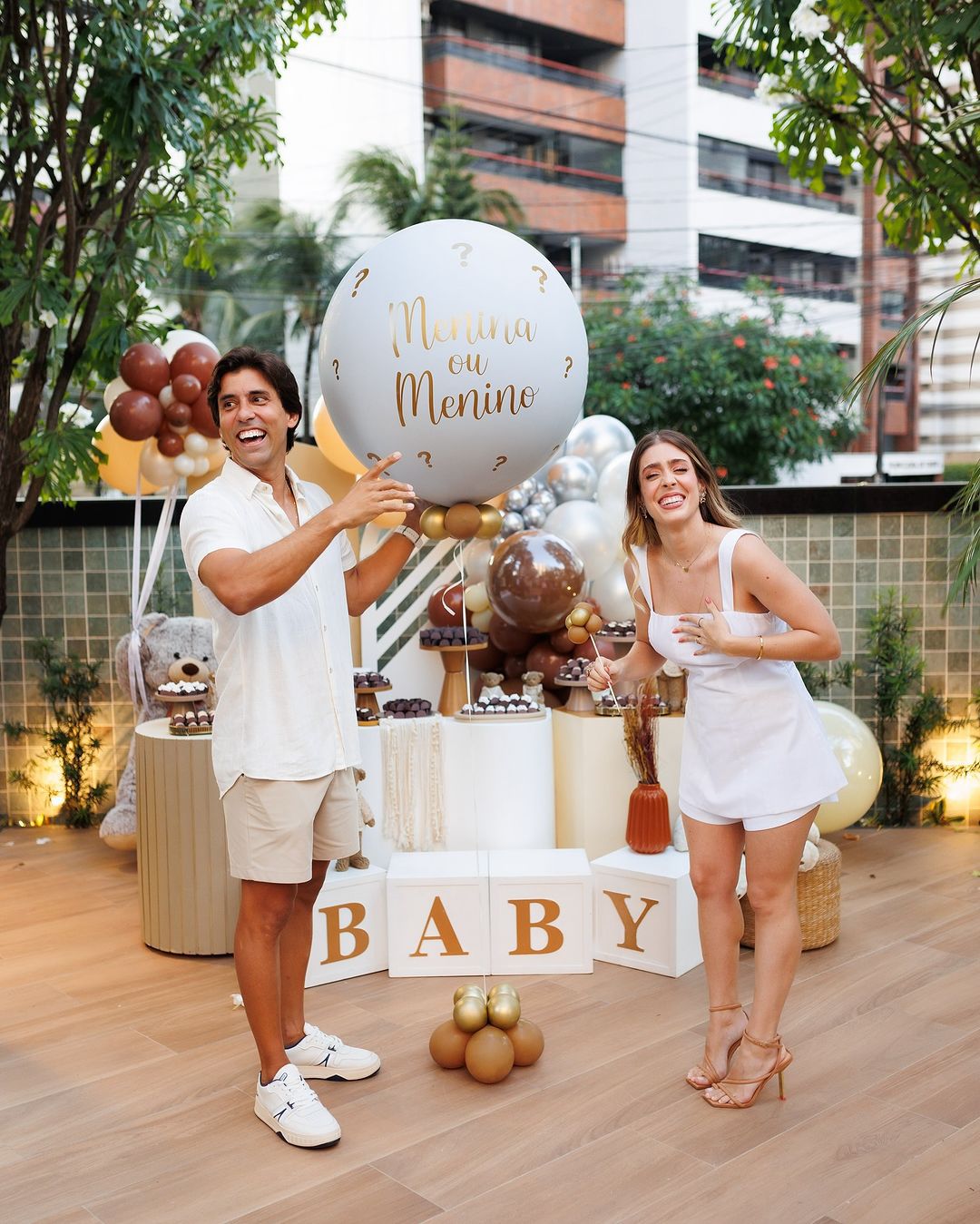 Maria Clara Boris e Filipe Holanda revelam que estão à espera da primeira filha