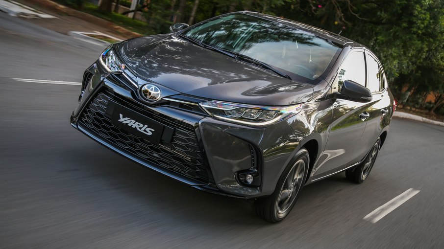 Toyota Yaris 2025 chega ao mercado sem mudanças profundas de design