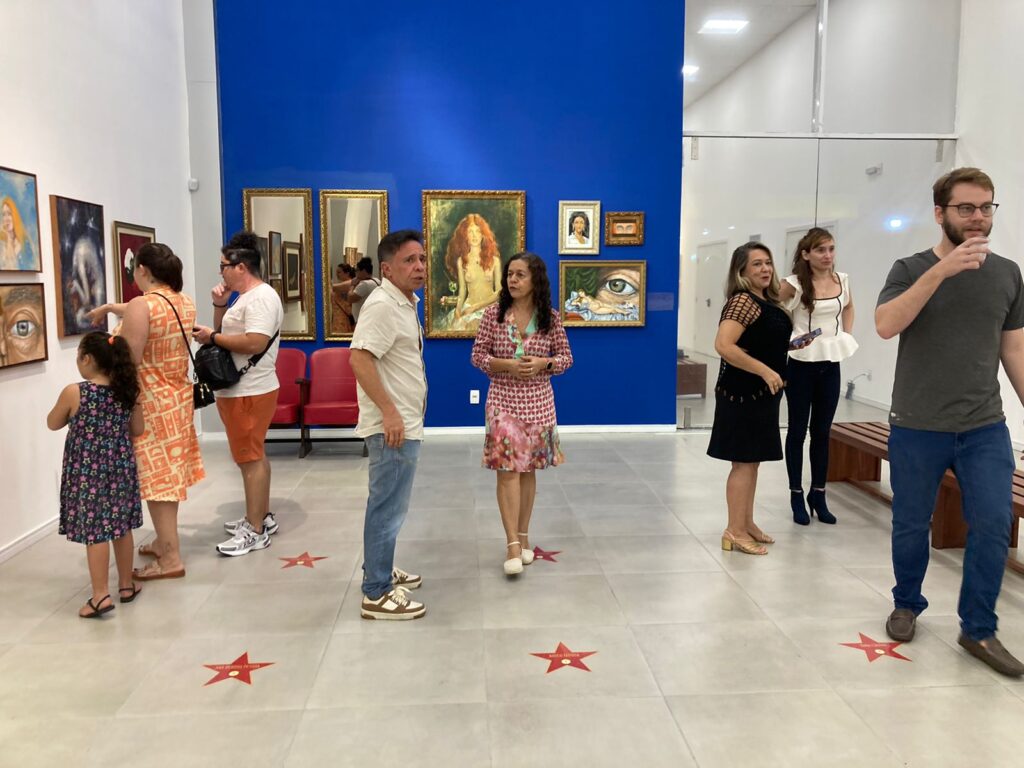 Abertura Exposição Vermelho Monet