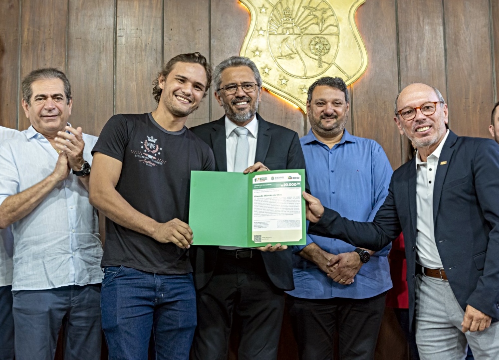 André Montenegro representa a FIEC durante evento no Palácio da Abolição