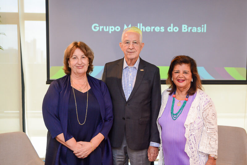 Luiza Helena Trajano debate liderança e empreendedorismo em encontro na FIEC