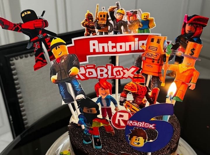 Marcella Porto celebra os 6 anos de Antônio Eugênio com bolo temático de Roblox