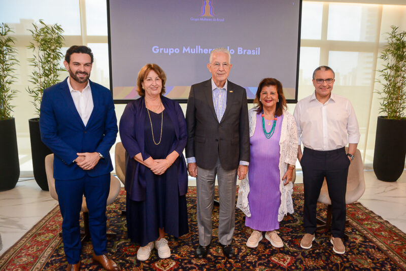 Líder inspiradora - Luiza Helena Trajano debate liderança e empreendedorismo em encontro na FIEC