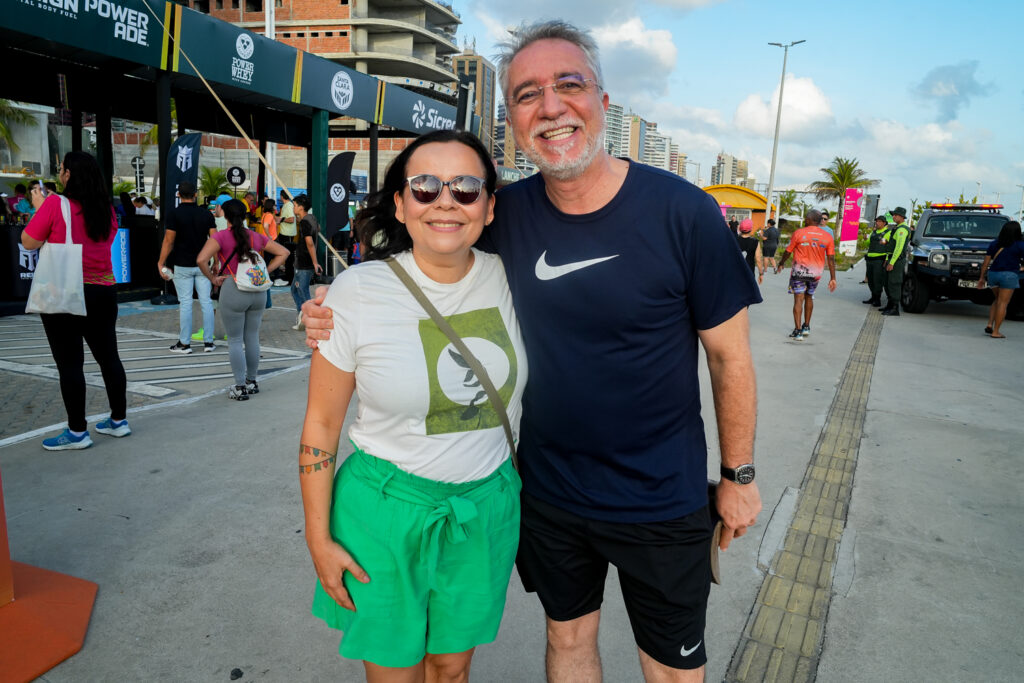 Dejane Nogueira E Mauro Costa