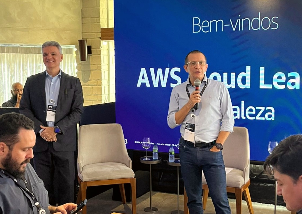 Presidente da Etice debate a revolução da IA durante o evento AWS Cloud Leaders