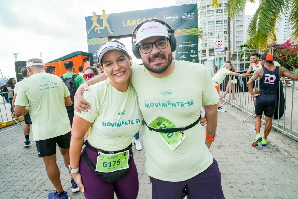 Hellen Sobreira E Joao Macedo