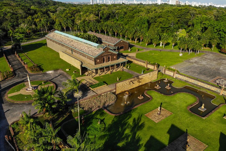 Oficina Francisco Brennand, em Recife, promove exposição para celebrar aniversário do espaço