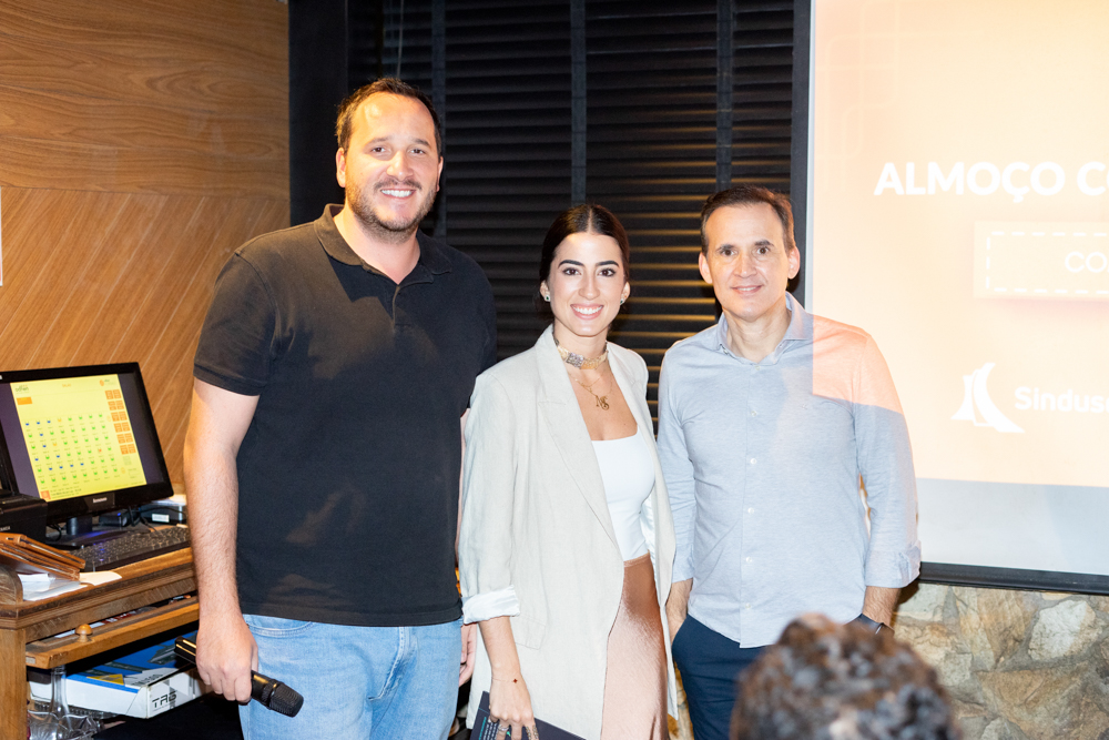 Fernando Amorim, da Moura Dubeux, participa de almoço empresarial organizado pelo Sinduscon Jovem