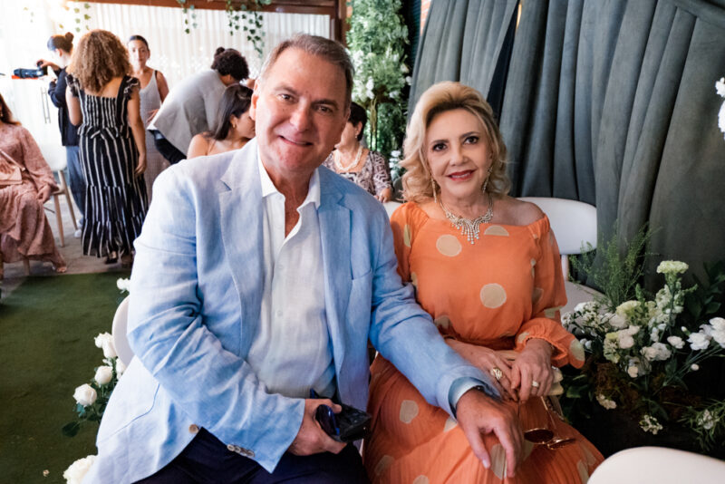 Cerimônia intimista - Priscilla Dias Branco e Luiz Felipe Bazzo celebram casamento civil no Cortile Ristorante