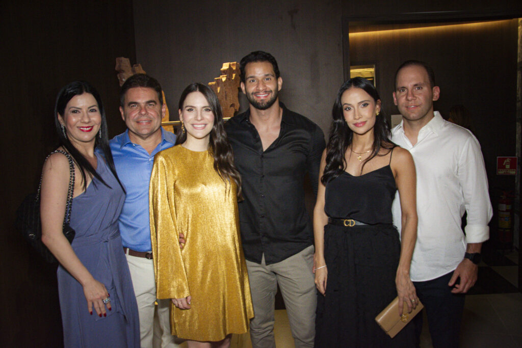 Lia Linhares, Gentil Linhares, Lara Linhares, Renan Azevedo, Paula Vasconcelos E Gentil Linhares