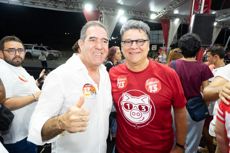 Eleições em Fortaleza - Evandro Leitão celebra vitória com apoiadores no comitê da Washington Soares