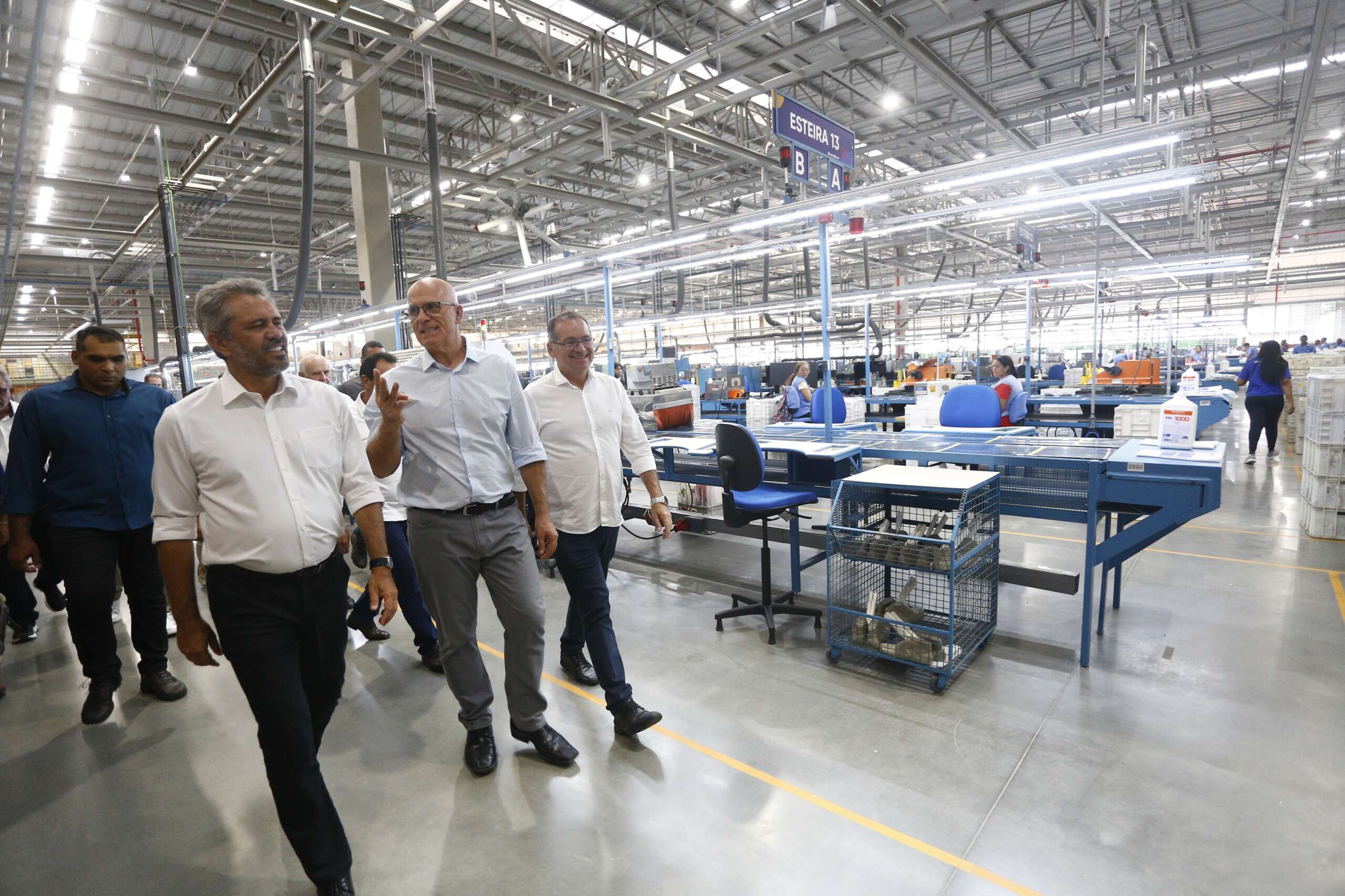 Elmano de Freitas participa da inauguração de nova fábrica da Grendene no Crato