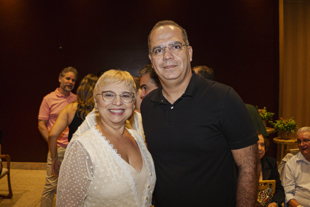 Morgana Bezerra E Gustavo Rego