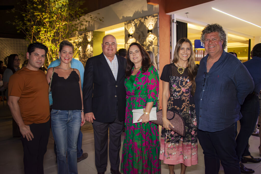 Pompeu Vasconcelos, Mariana Da Fonte, Luciano Cavalcante, Denise Cavalcante, Eliziane Colares E Evandro Colares