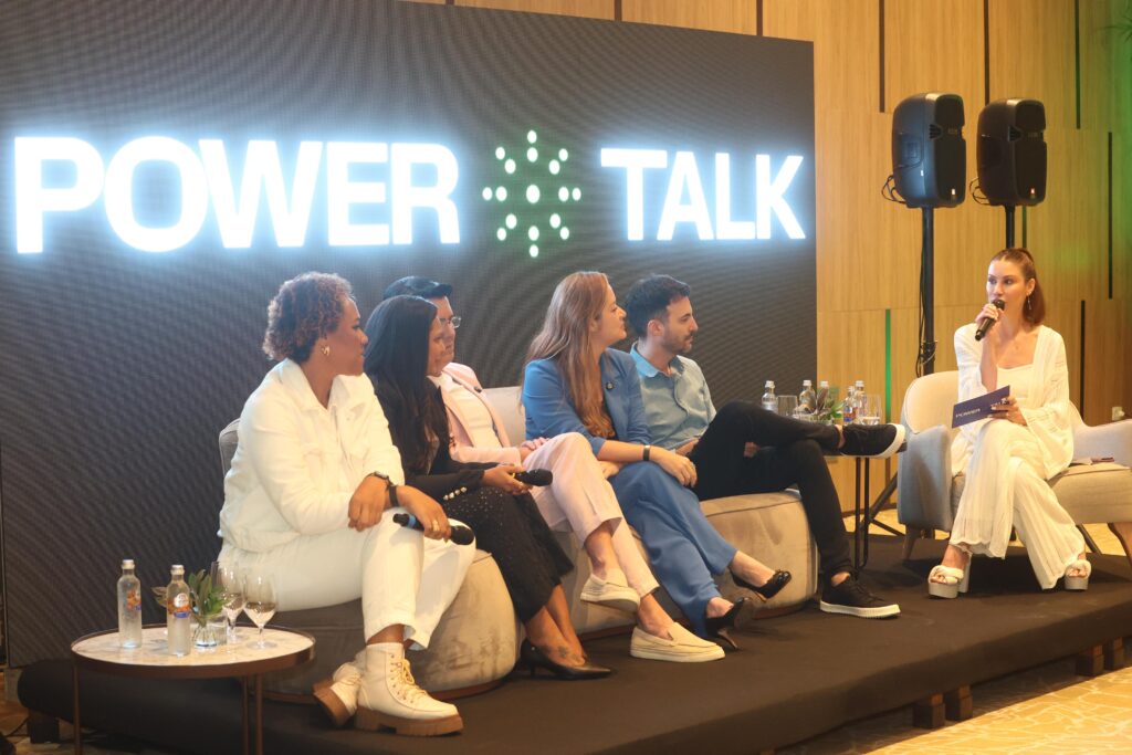 Powertalk Fairmont Rio 6