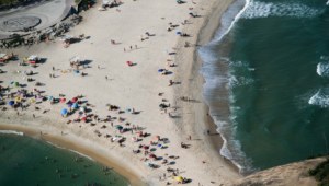 Praia, Turismo, Turistas