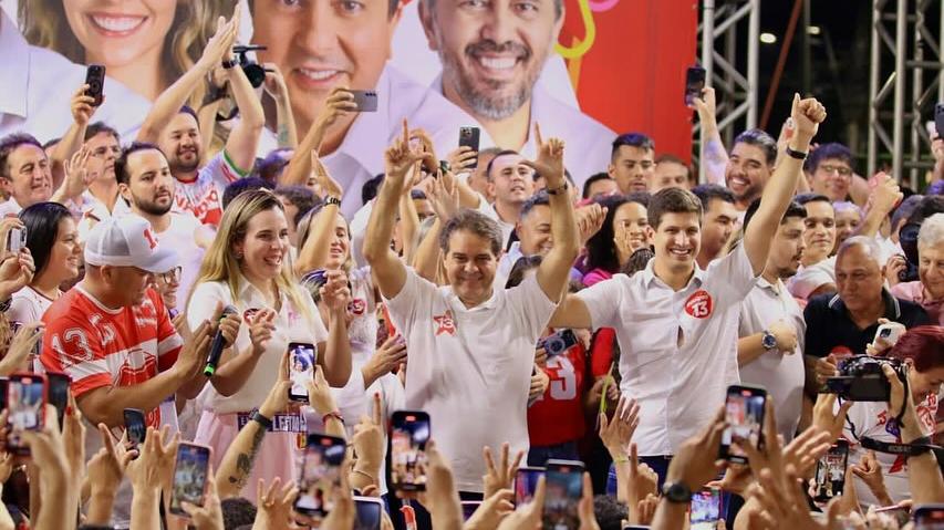 Evandro Leitão promete ‘mesa permanente de negociação’ com professores de Fortaleza