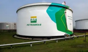 Tanque De Diesel R5 Na Rpbc Foto Wilson Melo Agencia Petrobras