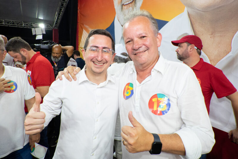 Eleições em Fortaleza - Evandro Leitão celebra vitória com apoiadores no comitê da Washington Soares