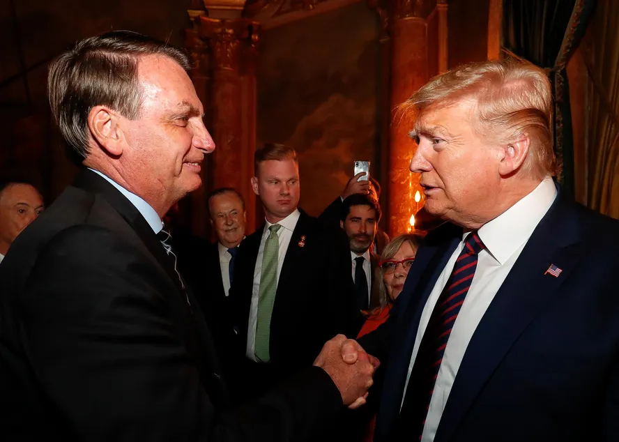 Bolsonaro aposta em Trump para viabilizar retorno ao poder