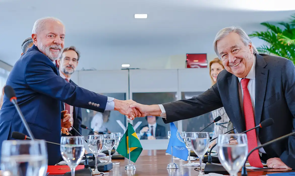 Lula tem reuniões bilaterais com 11 líderes globais neste domingo